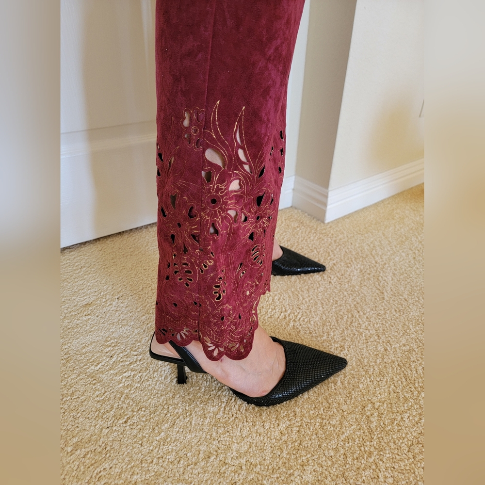 NWT Velvet Custom-made pants, size Medium - Picture 3 of 5